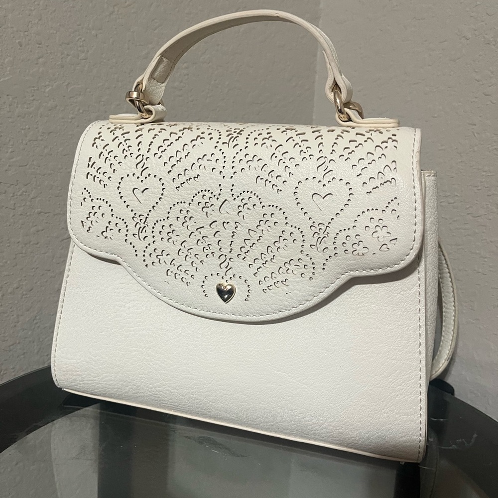 Lauren Conrad Hearts CutOuts Crossbody Cream Gold Accent NEW NO TAGS
